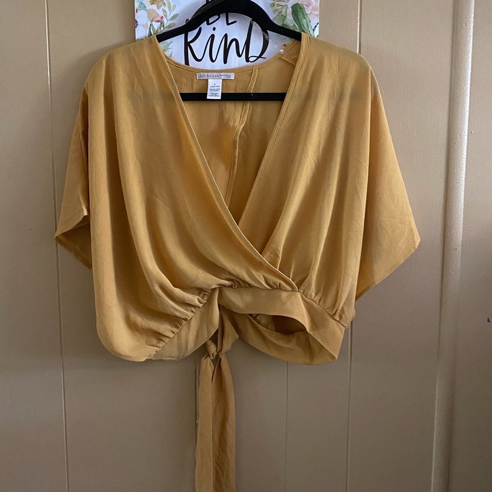 CROSS OVER BLOUSE WITH BUTTERFLY SLEEVES (2)